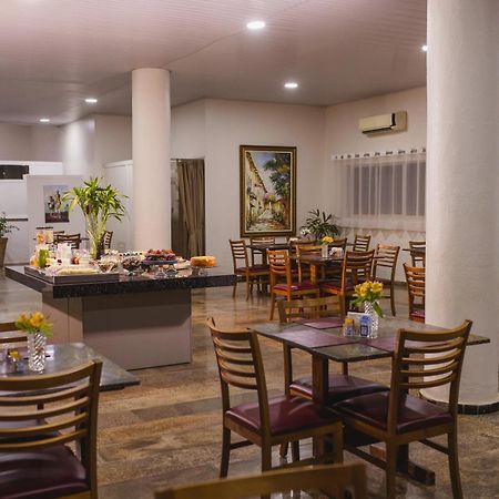 Hotel Dan Inn Barretos By Nacional Inn Kültér fotó