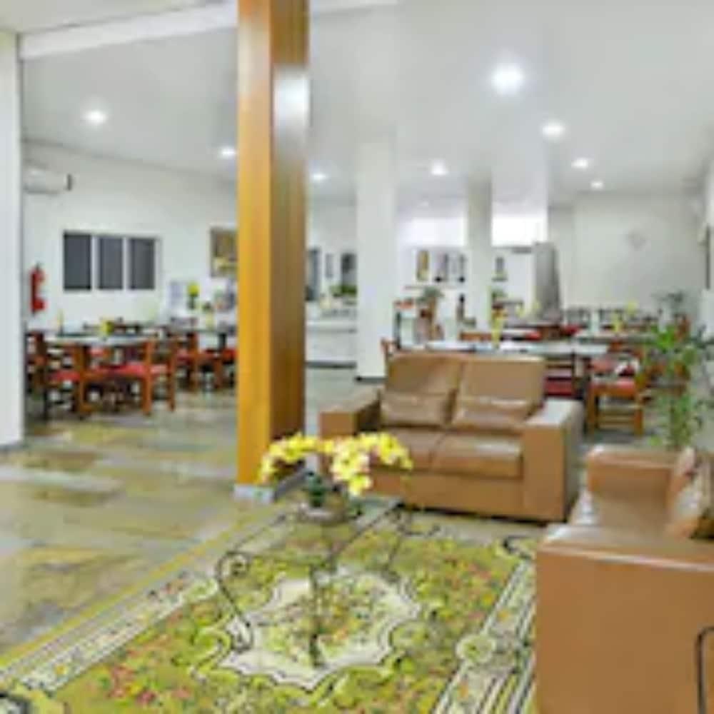 Hotel Dan Inn Barretos By Nacional Inn Kültér fotó