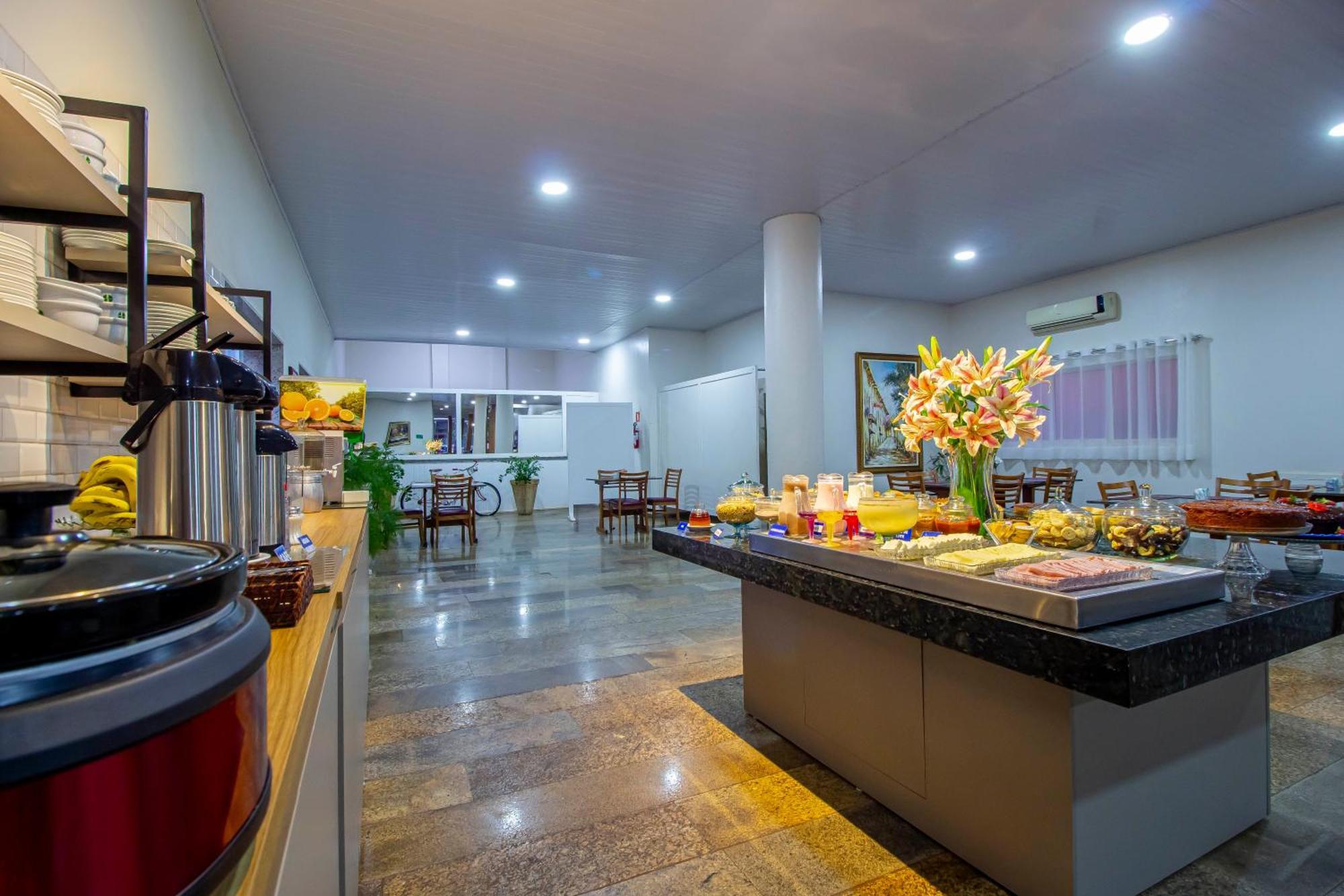 Hotel Dan Inn Barretos By Nacional Inn Kültér fotó
