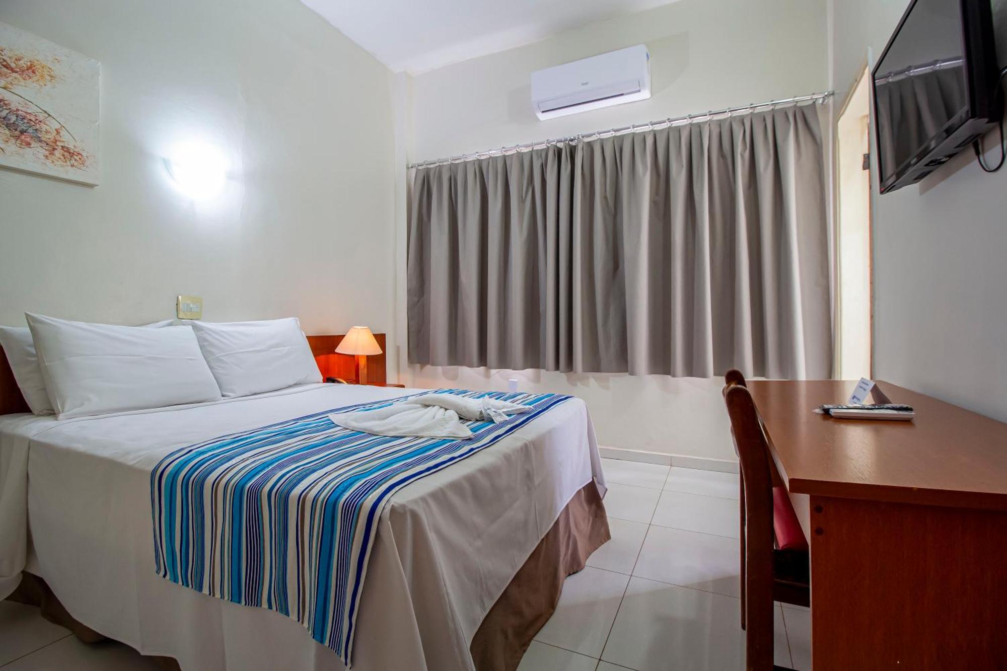 Hotel Dan Inn Barretos By Nacional Inn Kültér fotó