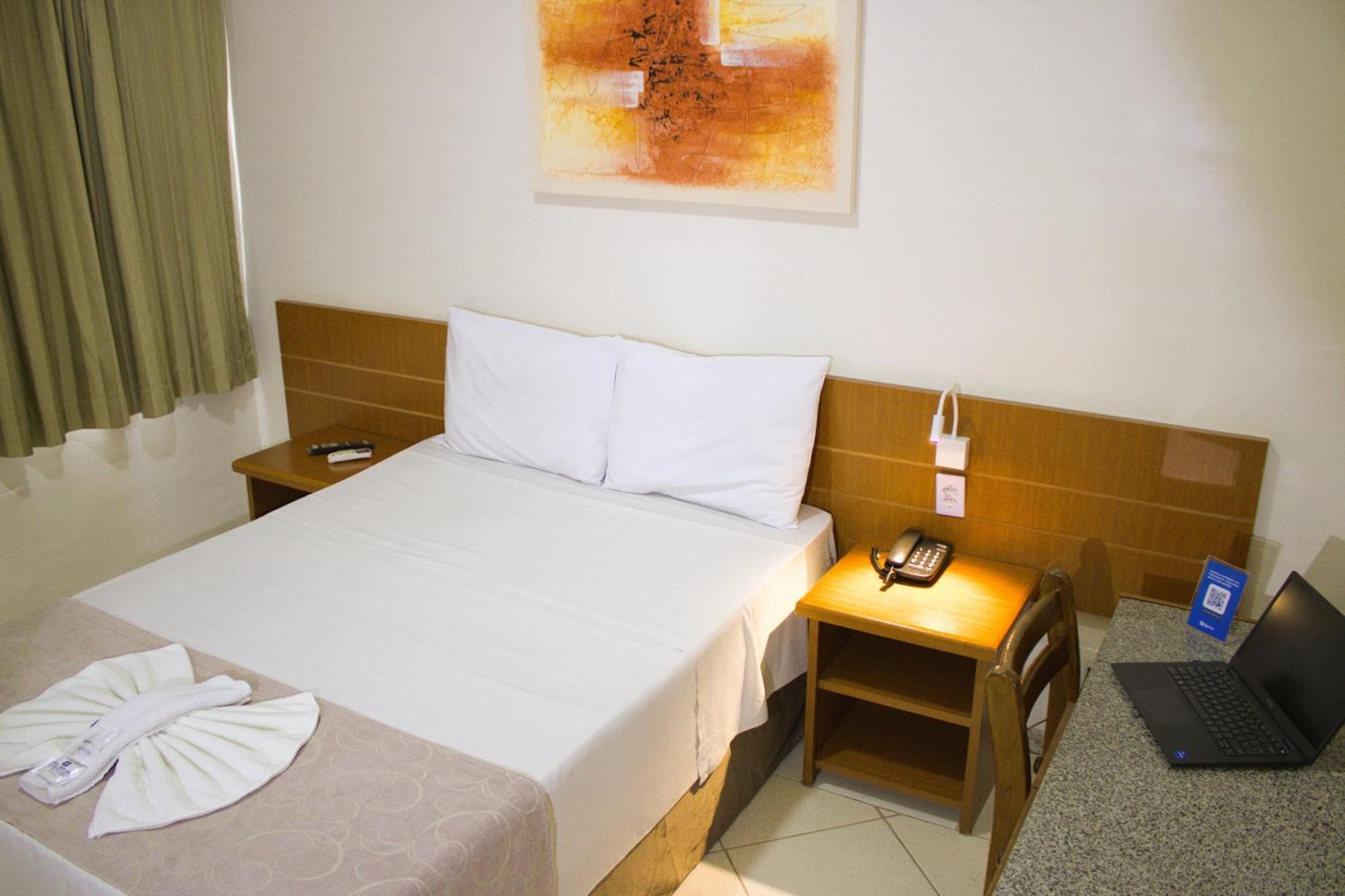 Hotel Dan Inn Barretos By Nacional Inn Kültér fotó