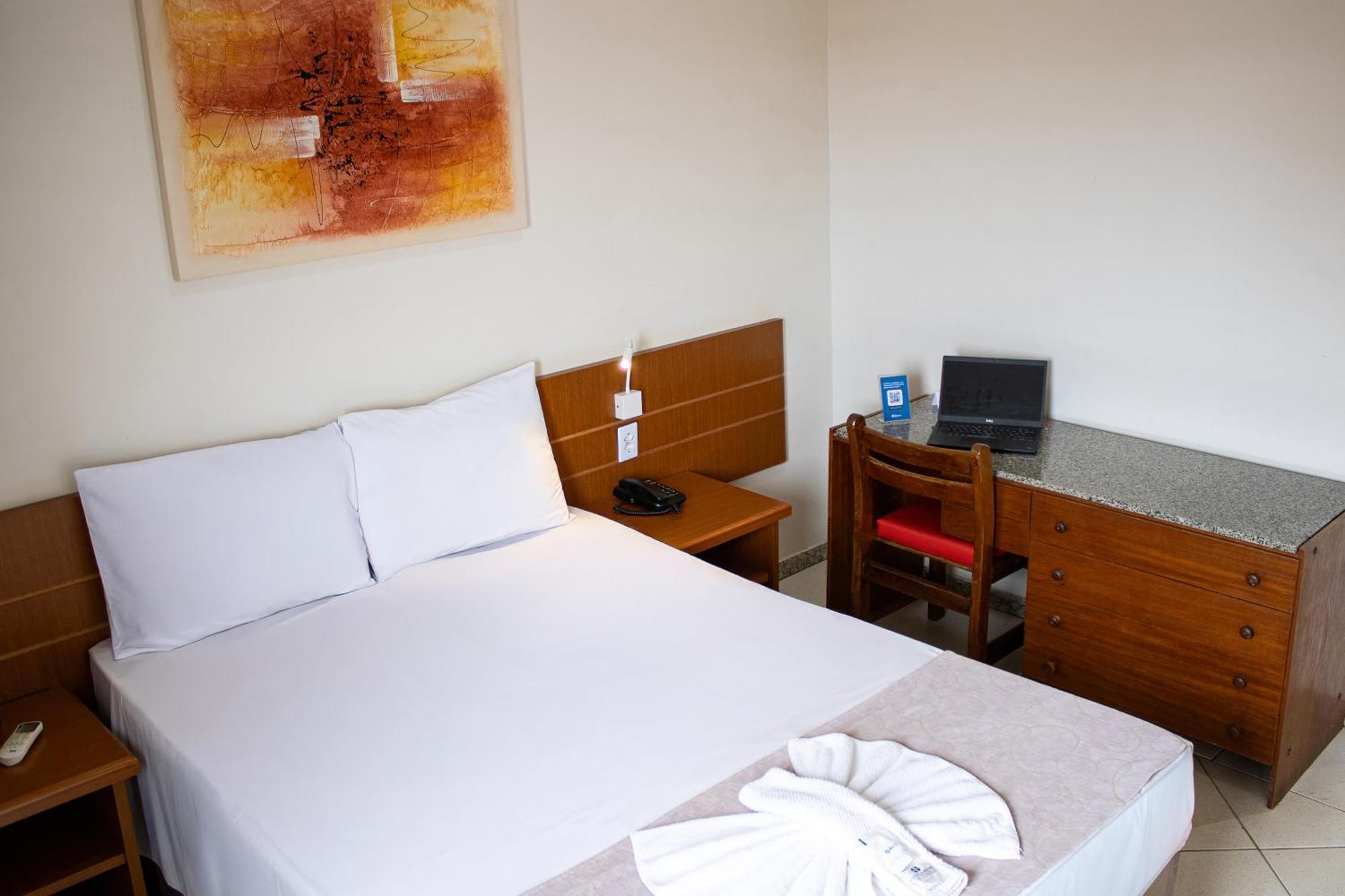 Hotel Dan Inn Barretos By Nacional Inn Kültér fotó