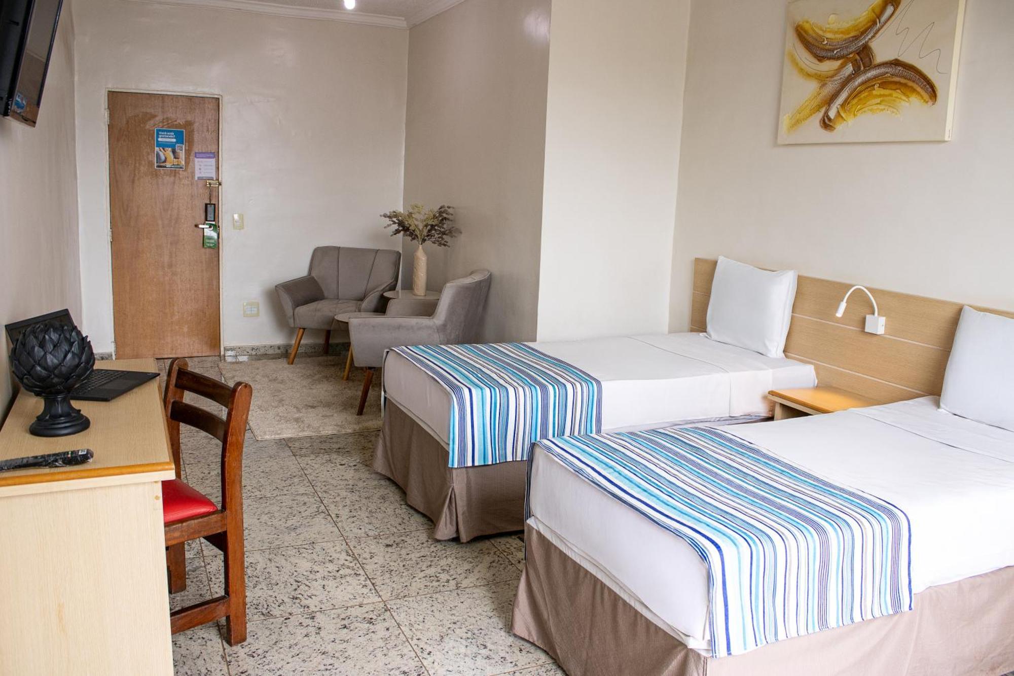 Hotel Dan Inn Barretos By Nacional Inn Kültér fotó